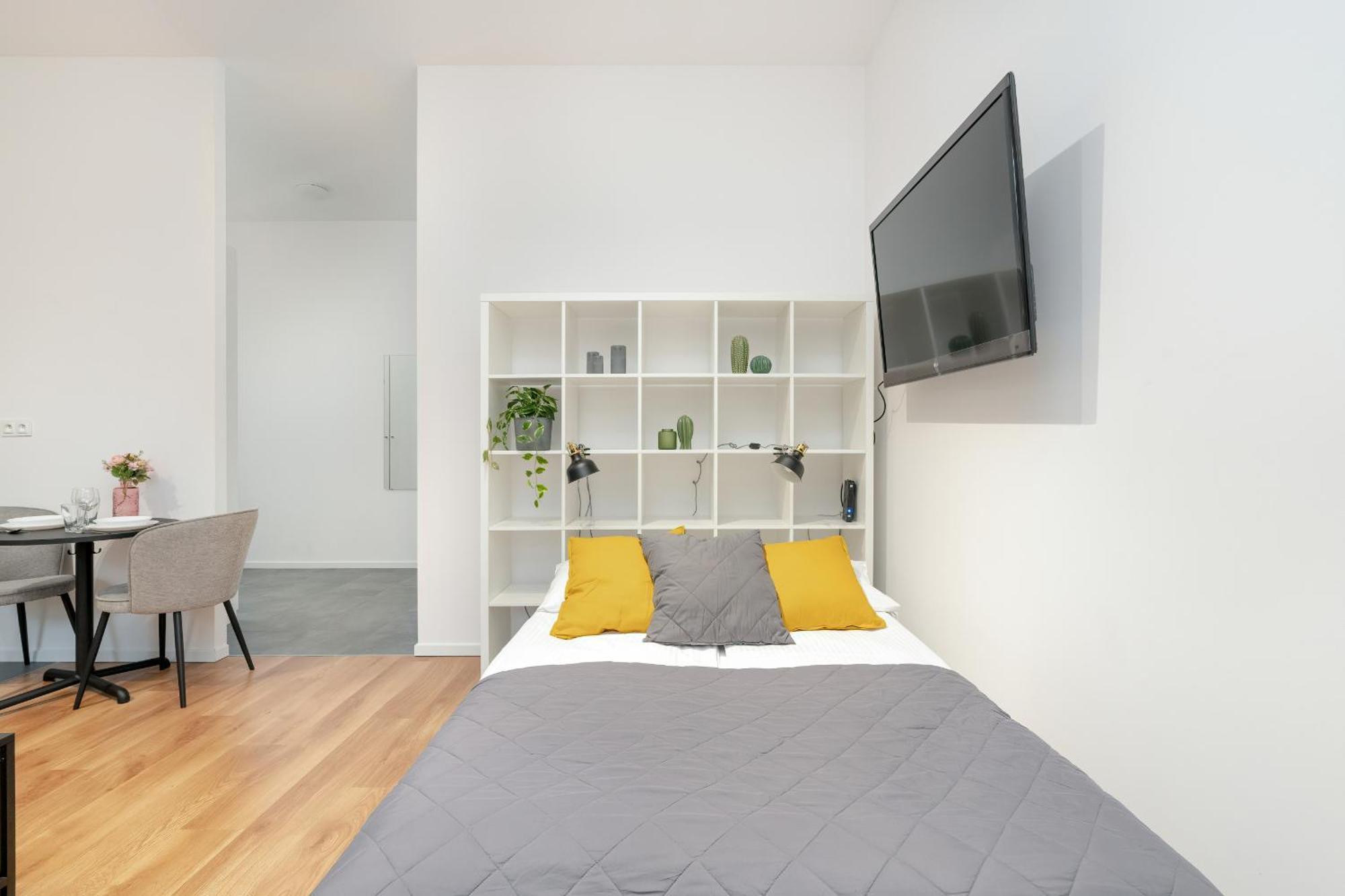 Cozy Studio With Balcony And Free Garage By Noclegi Renters Poznań Buitenkant foto