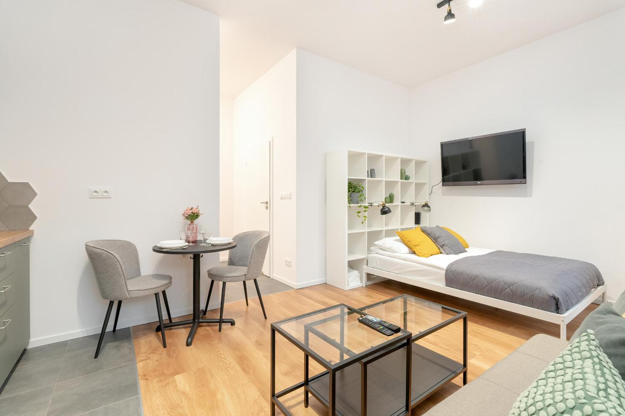 Cozy Studio With Balcony And Free Garage By Noclegi Renters Poznań Buitenkant foto