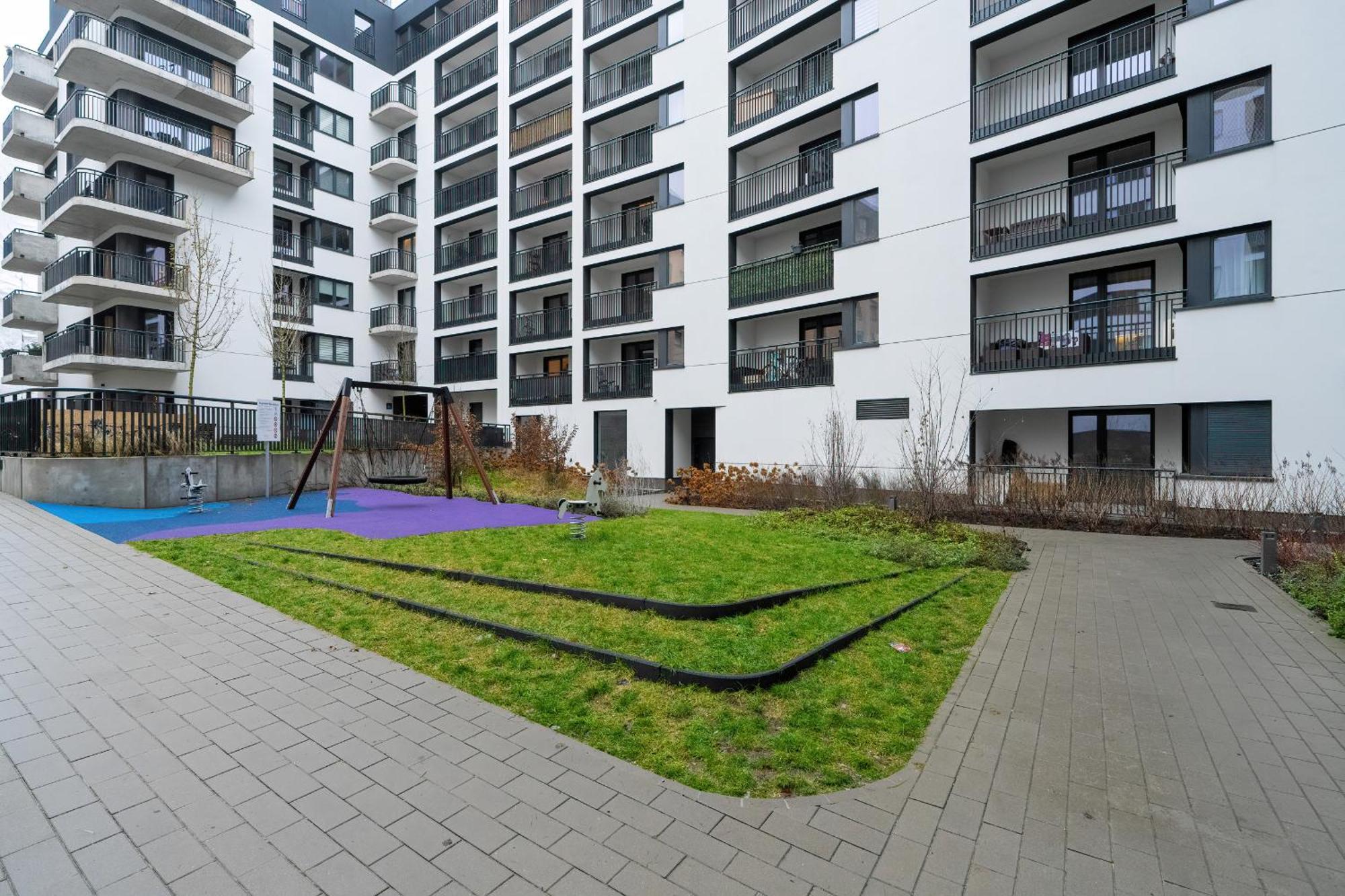 Cozy Studio With Balcony And Free Garage By Noclegi Renters Poznań Buitenkant foto